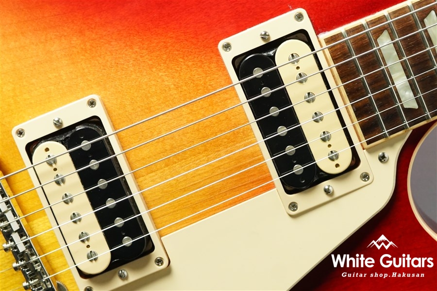 Gibson Les Paul Classic 2019 - Heritage Cherry Sunburst | White